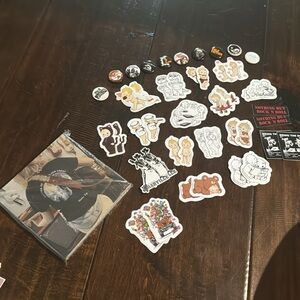 brandy melville stickers + pins + cards!!